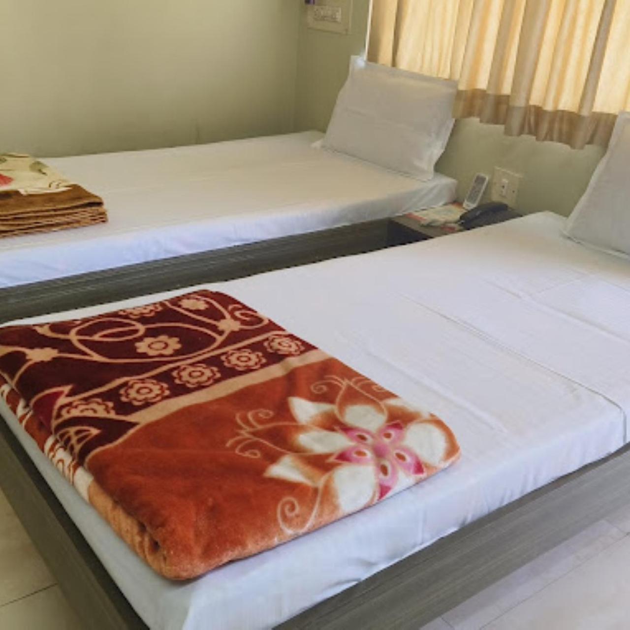 Hotel Anjali Palace Bhuj Buitenkant foto