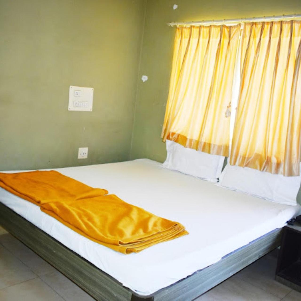 Hotel Anjali Palace Bhuj Buitenkant foto